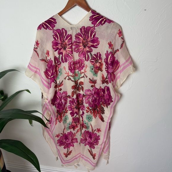 ✨ Woven Heart Floral Kimono – One Size ✨ - Picture 5 of 6